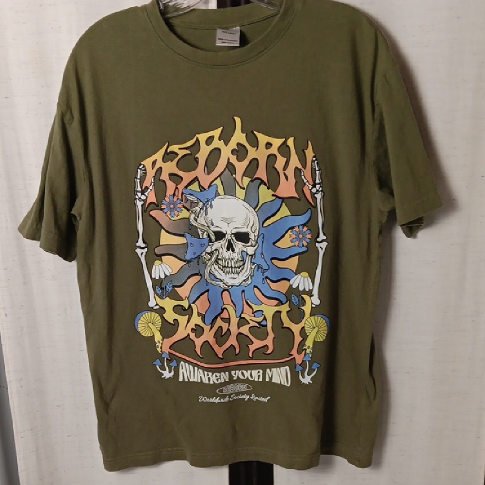Reborn Green Skull Graphic Short Sleeve Tee